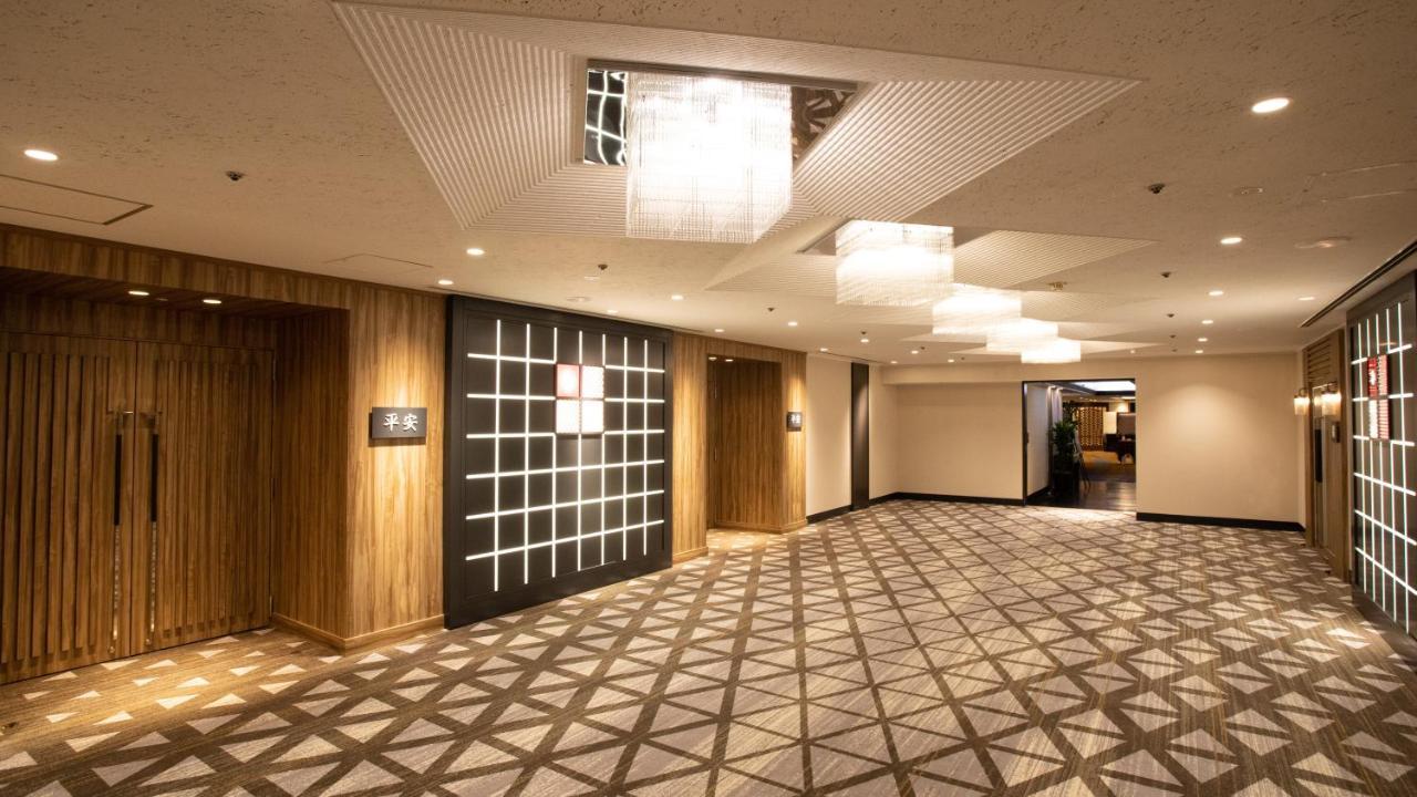 Hotel Tokyo Garden Palace Экстерьер фото